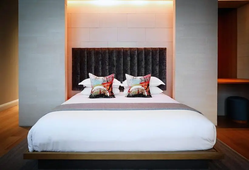 スイート, Malmaison Cheltenham