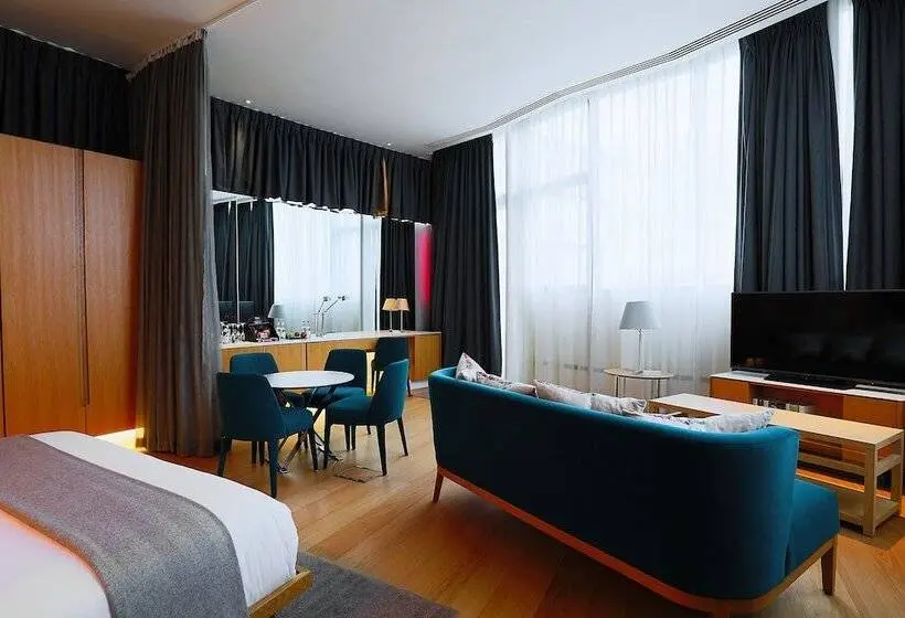 スイート, Malmaison Cheltenham