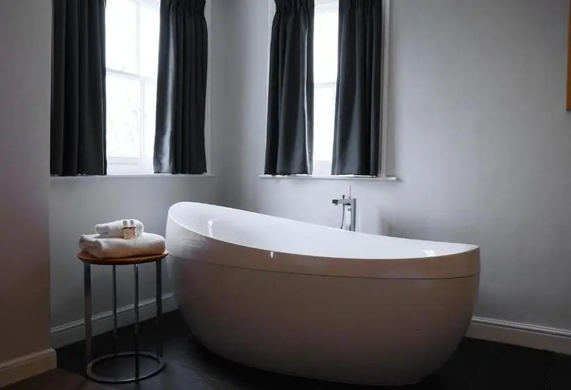 ジュニアスイート, Malmaison Cheltenham