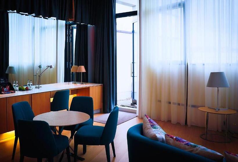 Люкс, Malmaison Cheltenham