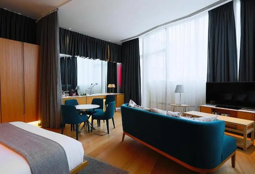 スイート, Malmaison Cheltenham