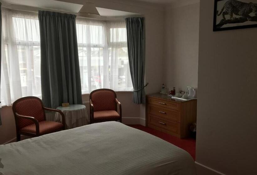 غرفة أساسية, Merton House