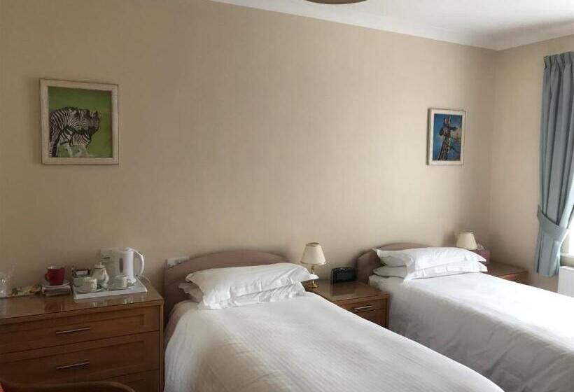 غرفة قياسية مطلّة علي الحديقة, Merton House