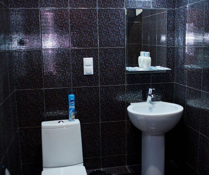 اتاق راحتی, Parallel