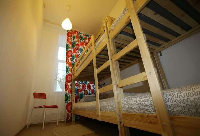 共用房间的床, Super Hostel