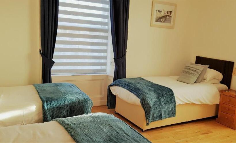 Номер Стандарт Трехместный, The Havelock