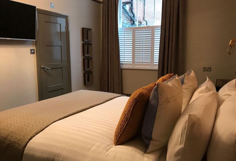 غرفة سوبيريور ثلاثية, The Southern Belle