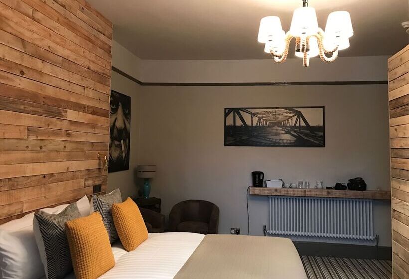 غرفة سوبيريور ثلاثية, The Southern Belle