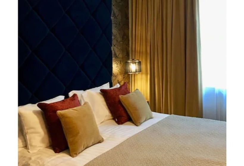 غرفة ديلوكس, The Southern Belle