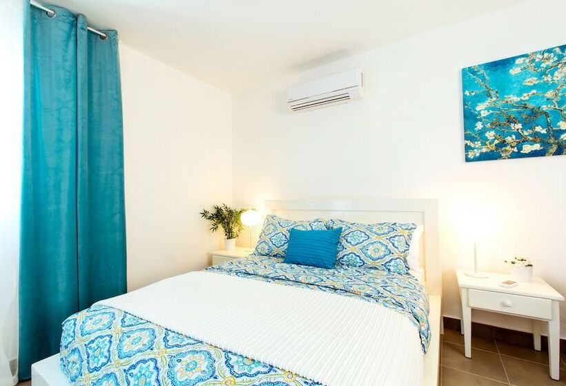 带两个卧室的顶楼公寓, Tropicana Suites Deluxe Beach Club & Pool