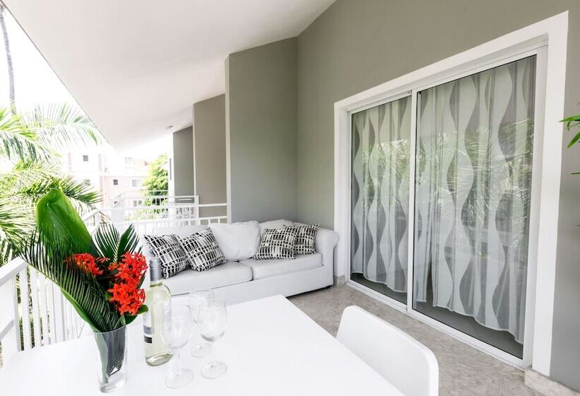 带两个卧室的顶楼公寓, Tropicana Suites Deluxe Beach Club & Pool