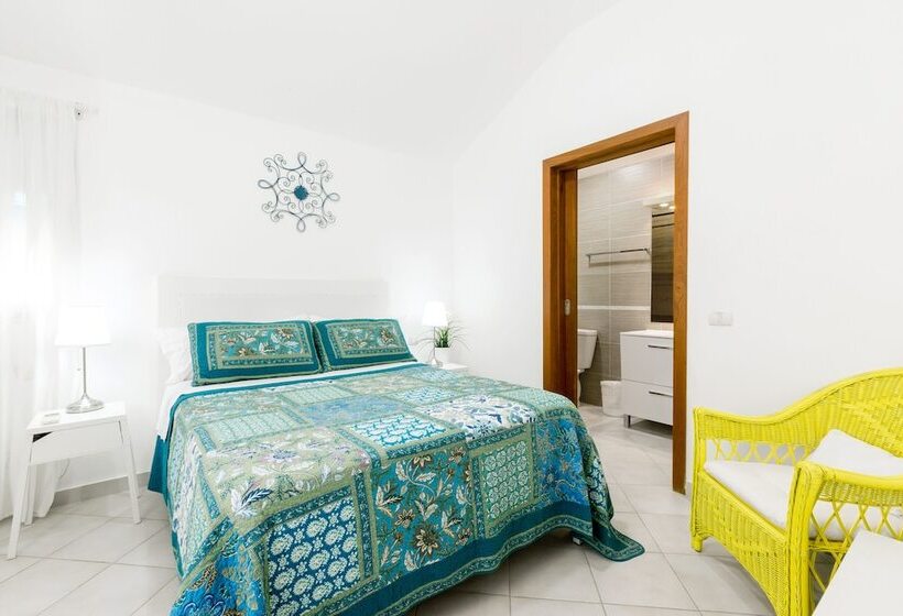 豪华套房, Tropicana Suites Deluxe Beach Club & Pool