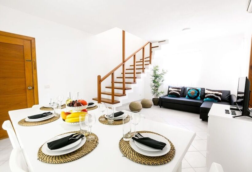 带两个卧室的顶楼公寓, Tropicana Suites Deluxe Beach Club & Pool