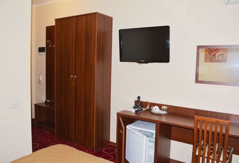 اتاق استاندارد یک نفره, Tsentralnaya