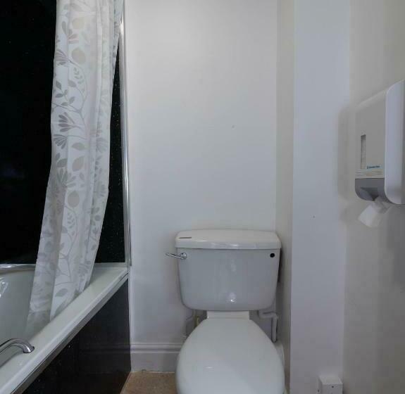 标准三人间, Chatsworth House