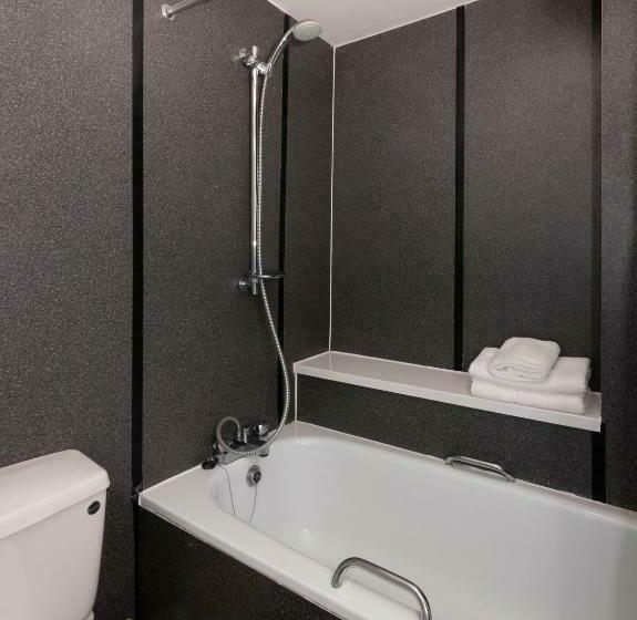 Triple Room Sea View, Chatsworth House