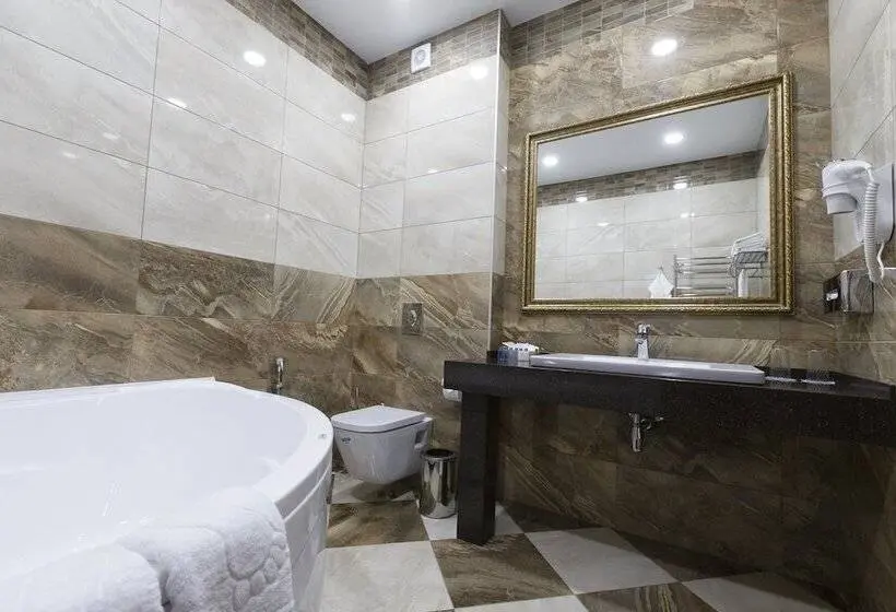 スイート, Sky Lux Hotel & Spa