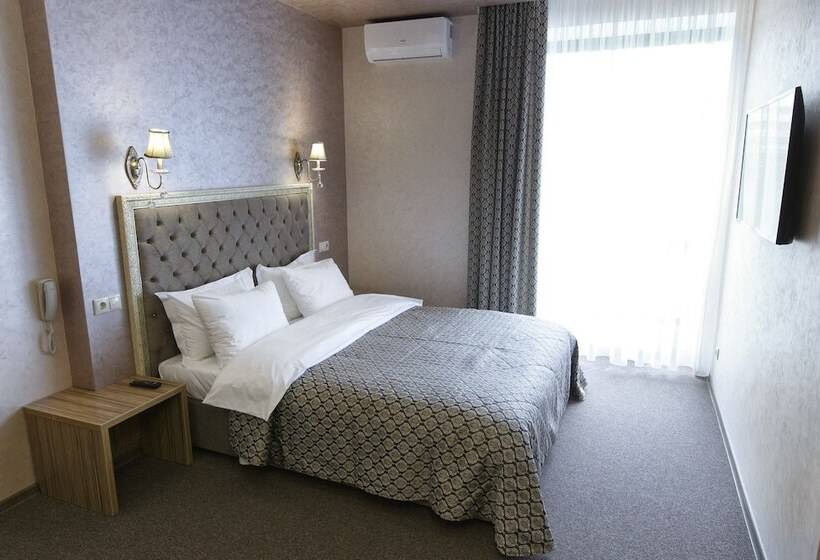 סוויטה, Sky Lux Hotel & Spa