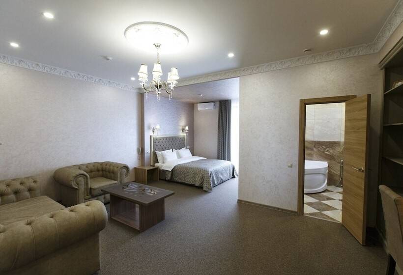سوییت, Sky Lux Hotel & Spa