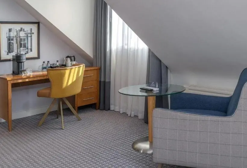 Superior-huone King-vuode, Oxford Belfry Hotel & Spa