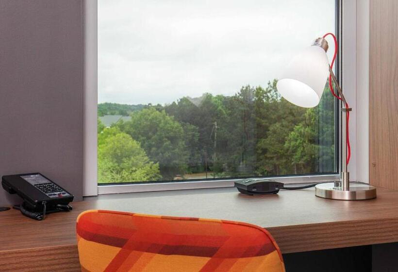 キングサイズベッドのスタンダードルーム, Aloft Alpharetta