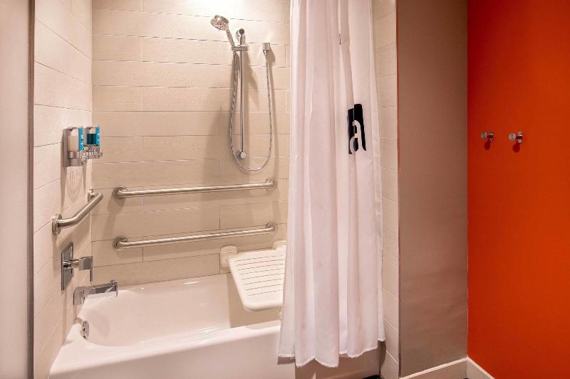 キングサイズベッドのスタンダードルーム, Aloft Alpharetta