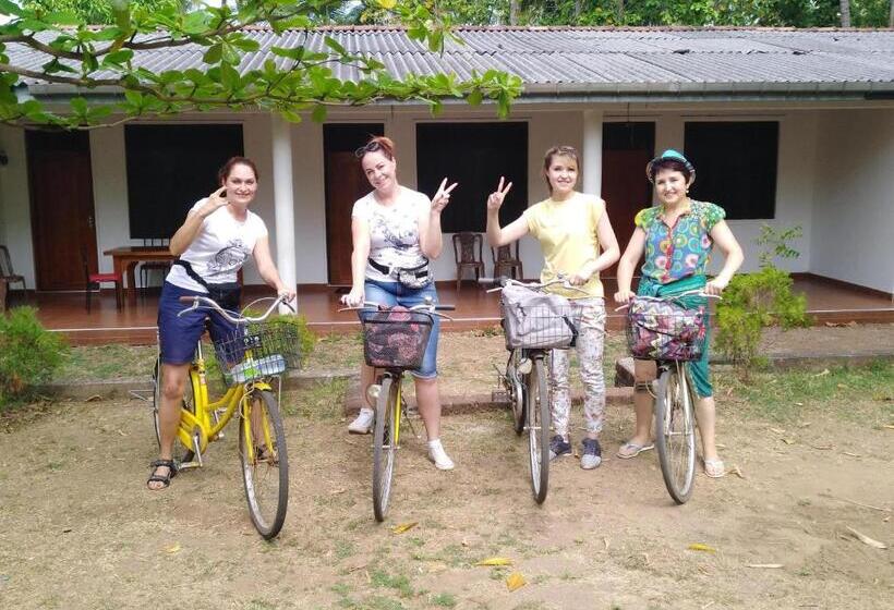 Номер Economy, Deer Garden Guest