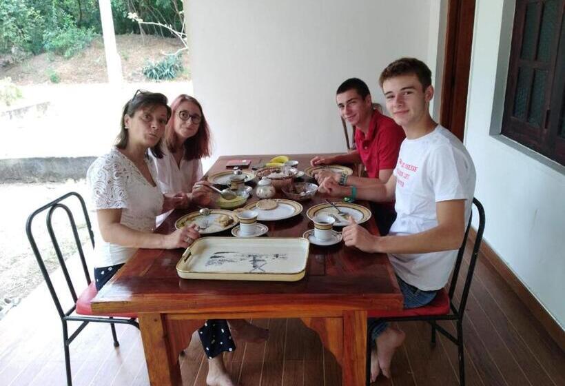 Семейный Номер, Deer Garden Guest