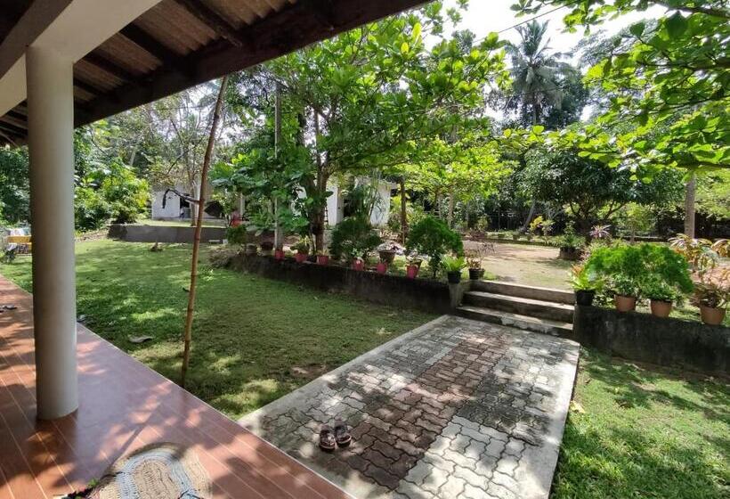 Трежместный Номер Economy, Deer Garden Guest