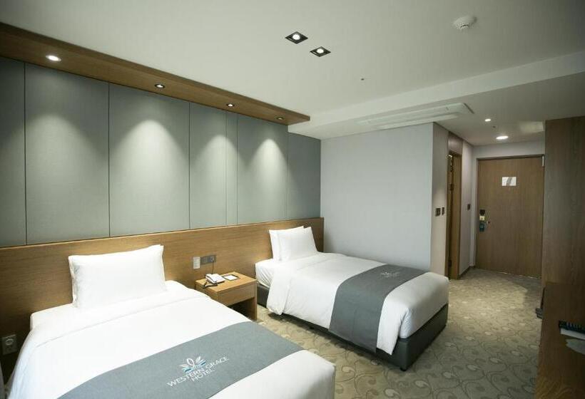 غرفة قياسية مزوَّدة بتراس, Western Grace Hotel Incheon