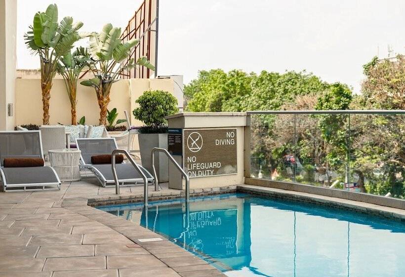 اتاق استاندارد, Hilton Garden Inn Lusaka Society Business Park