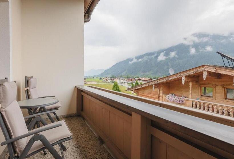 Апартаменты 1 Спальня с Балконом, Hin&weg Das Apart