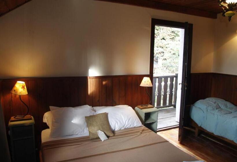 غرفة قياسية ثلاثية, Hosteria Las Cartas