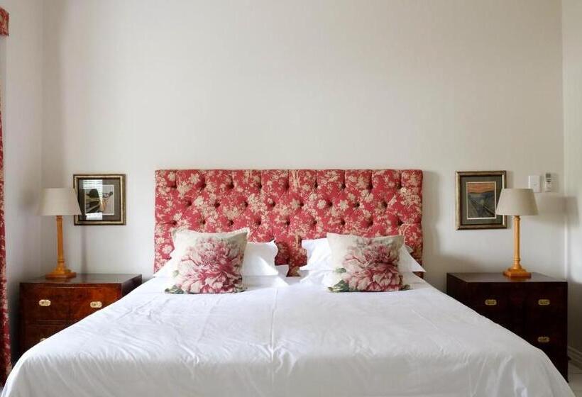 סוויטה משפחתית, Laurel Cottage