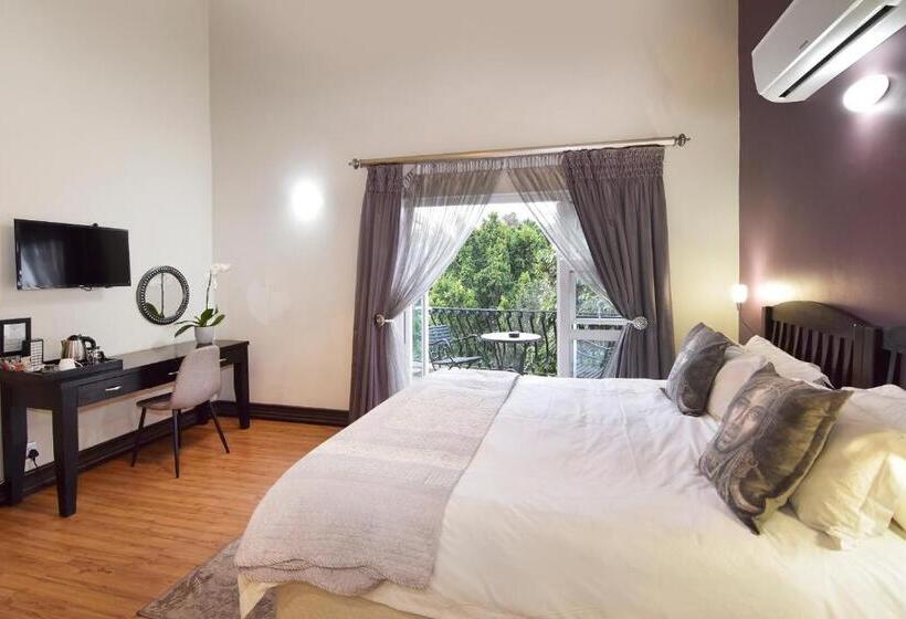 스위트, Sandown Guest House