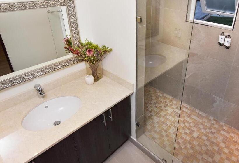 标准间, Sandown Guest House