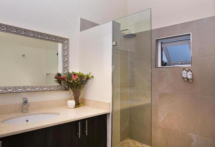 标准间, Sandown Guest House