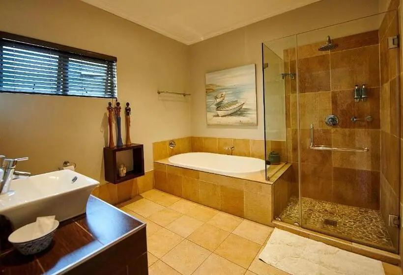 スタンダードルーム, The Hamptons Guest House