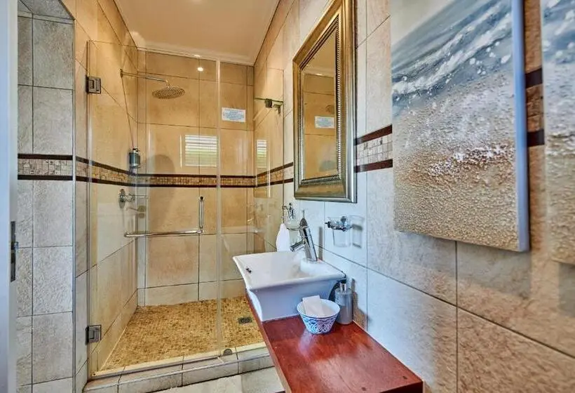スタンダードルーム, The Hamptons Guest House