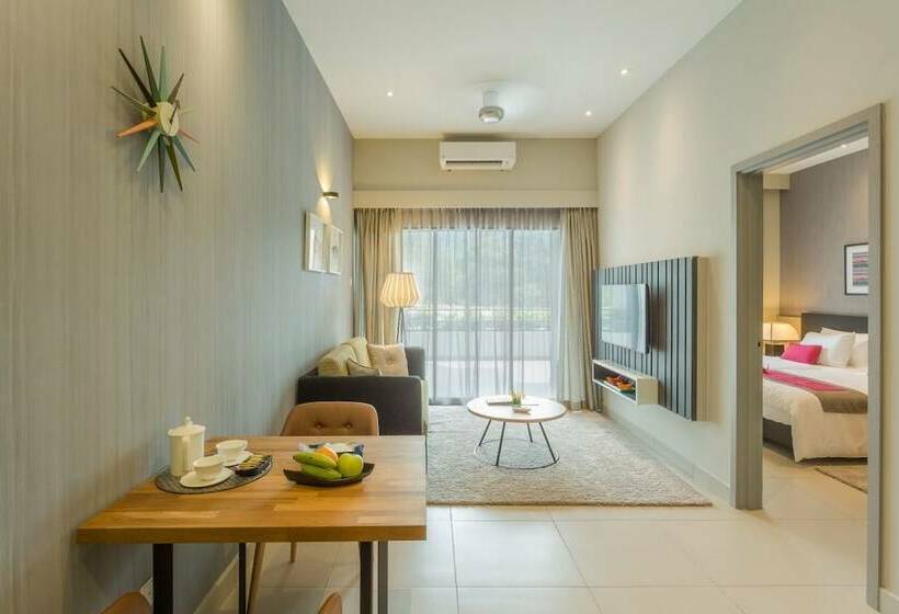 デラックススイート, Meru Suites At Meru Valley Resort