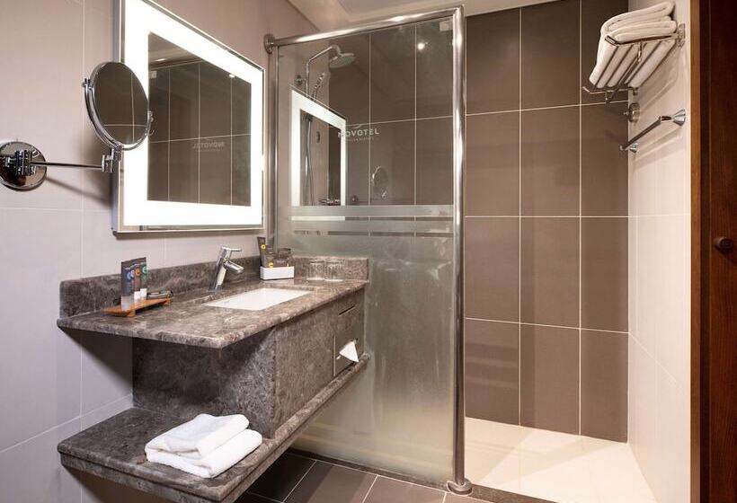 プールの見えるスーペリアルーム, Novotel Jazan