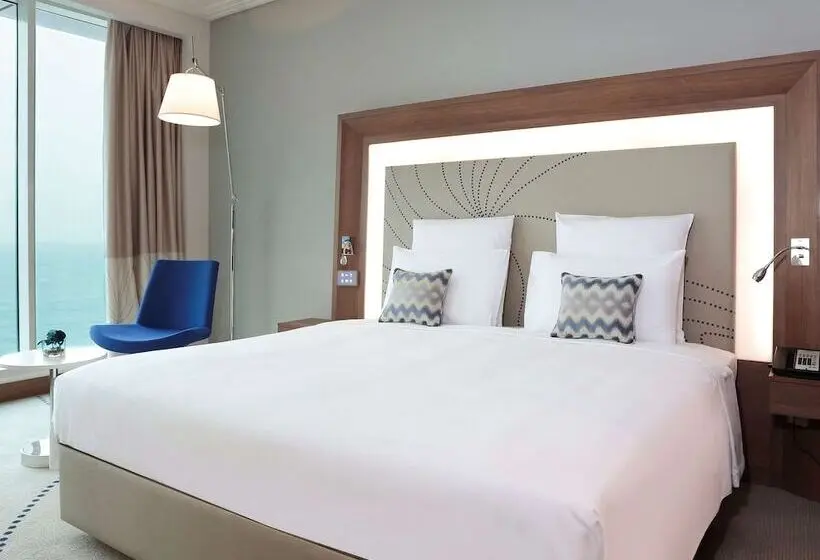اتاق سوپریور با چشمانداز استخر, Novotel Jazan