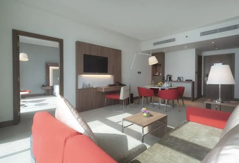 سوییت سوپریور با چشمانداز دریا, Novotel Jazan