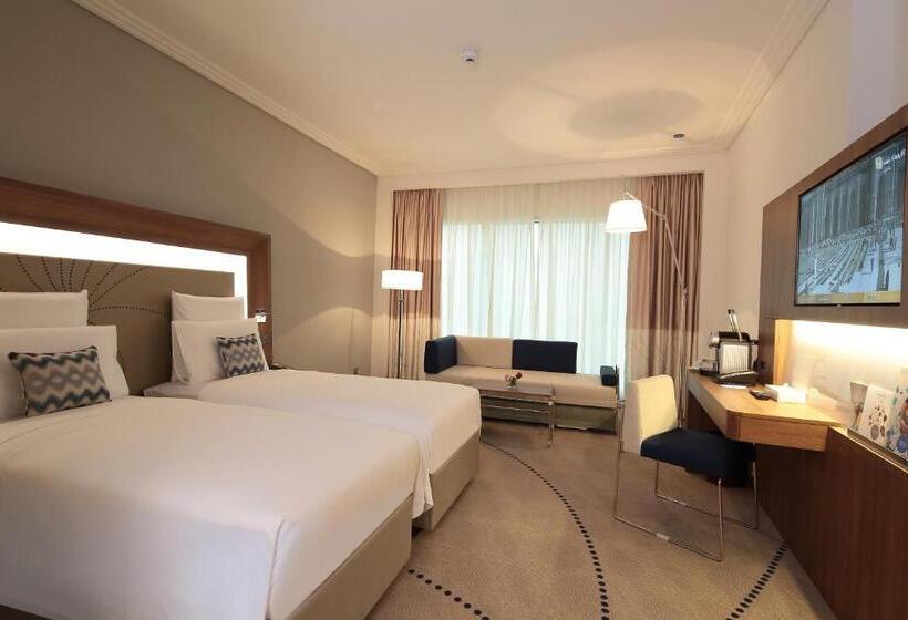 プールの見えるエクゼクティブルーム, Novotel Jazan