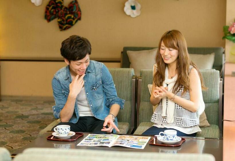 חדר דלוקס, Dogo Grand