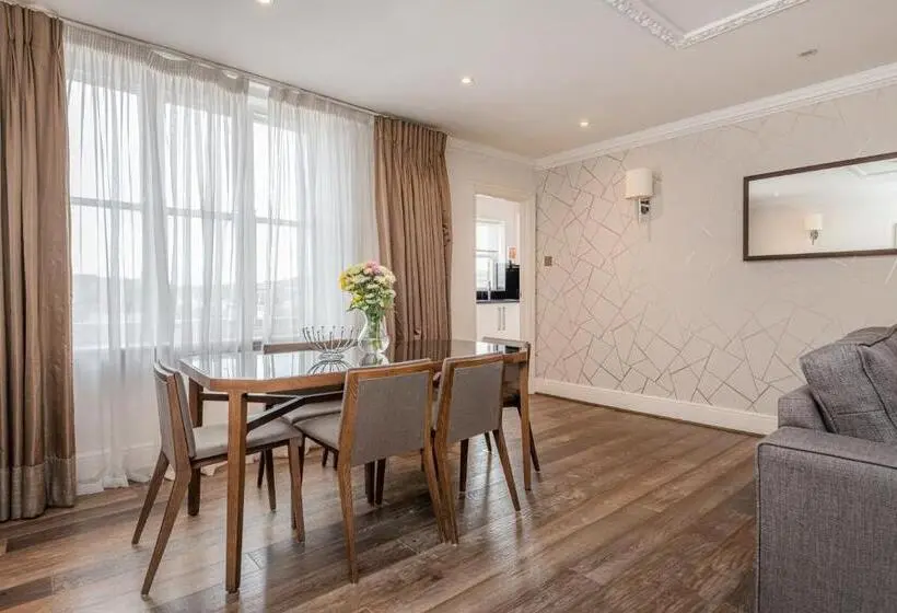 آپارتمان لوکس 2 خوابه, Queensgate Court