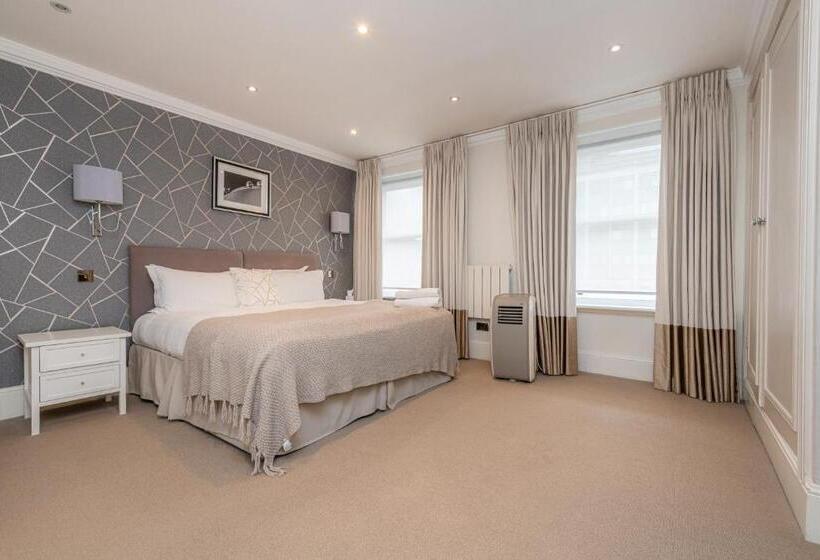 豪华两卧室公寓, Queensgate Court