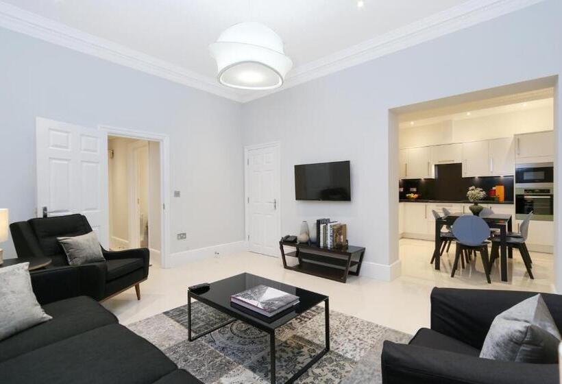Апартаменты 3 Спальни, Queensgate Court