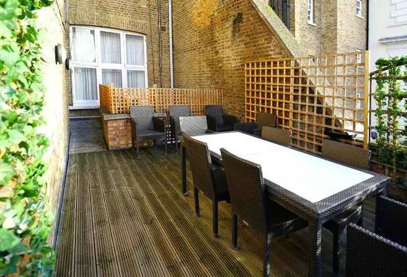آپارتمان دلوکس 3 خوابه, Queensgate Court