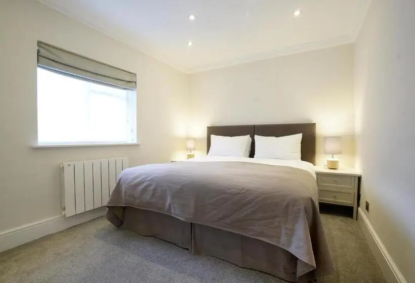 آپارتمان دلوکس 3 خوابه, Queensgate Court